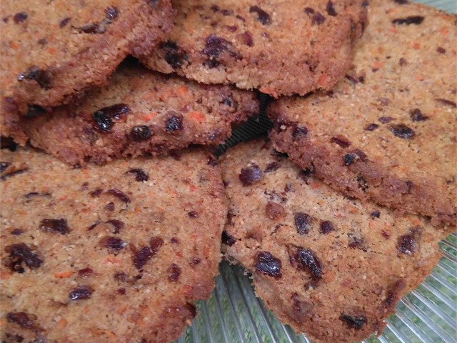 GALLETAS DE COCO, ZANAHORIA Y DÁTILES (unidad de 60gr aprox)